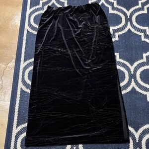Vintage 90’s Y2K Chic Black Velvet Skirt